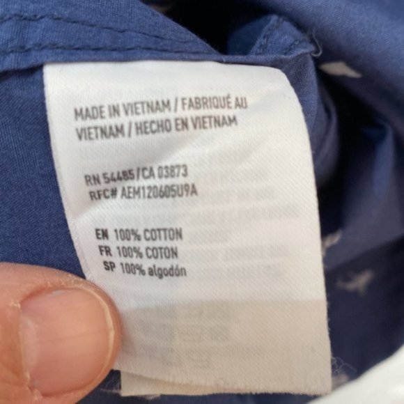 American Outfitters Men Blue All Over Shark Print Button Down Shirt Size XL - Picture 11 of 12